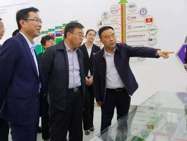 區(qū)委常委、區(qū)紀(jì)委書記、區(qū)監(jiān)委主任王慶峰調(diào)研天意機(jī)械