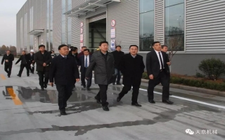 山東省住建廳黨組成員、副廳長張曉海蒞臨天意機械調研指導